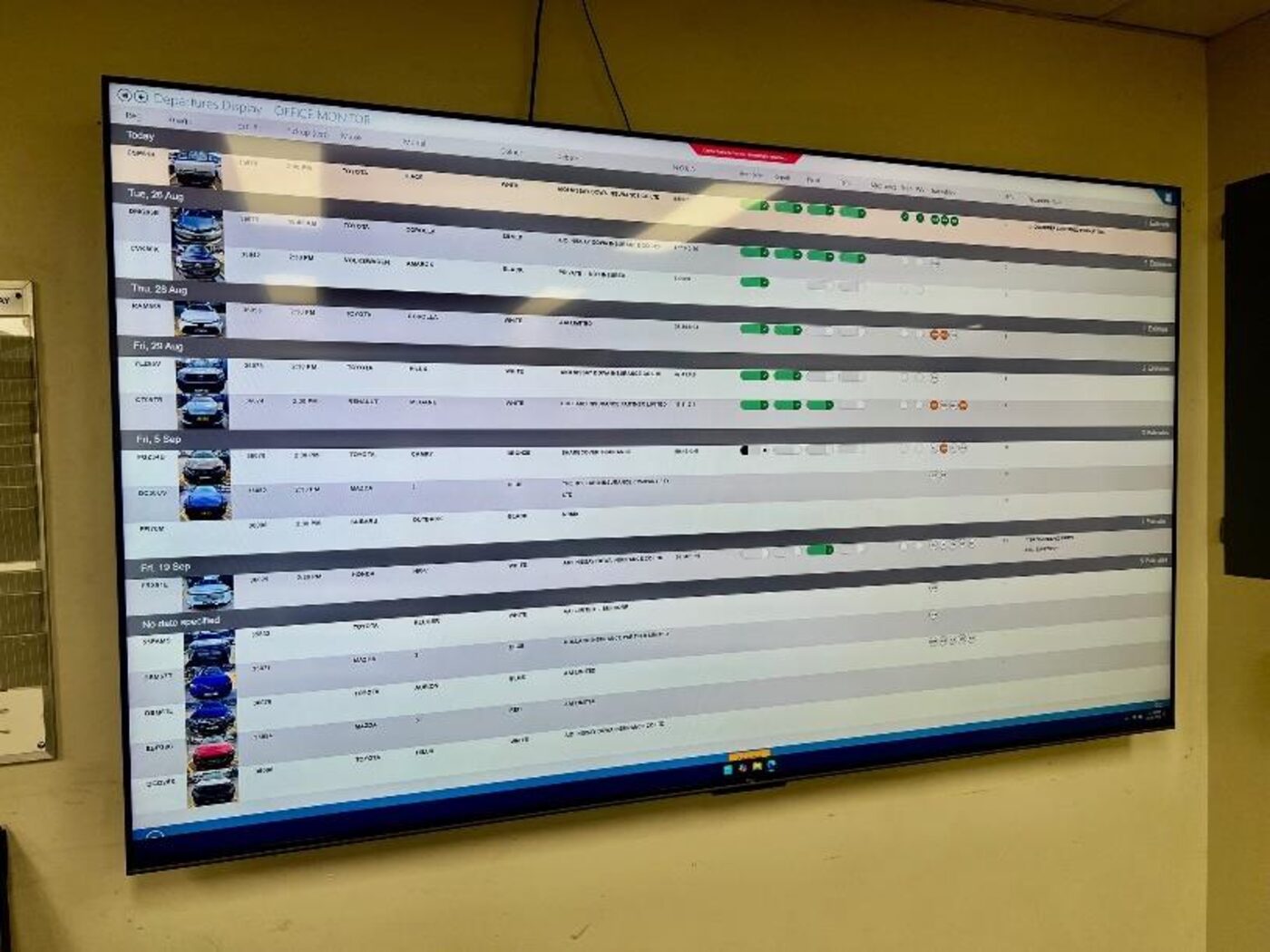 Live job tracking system